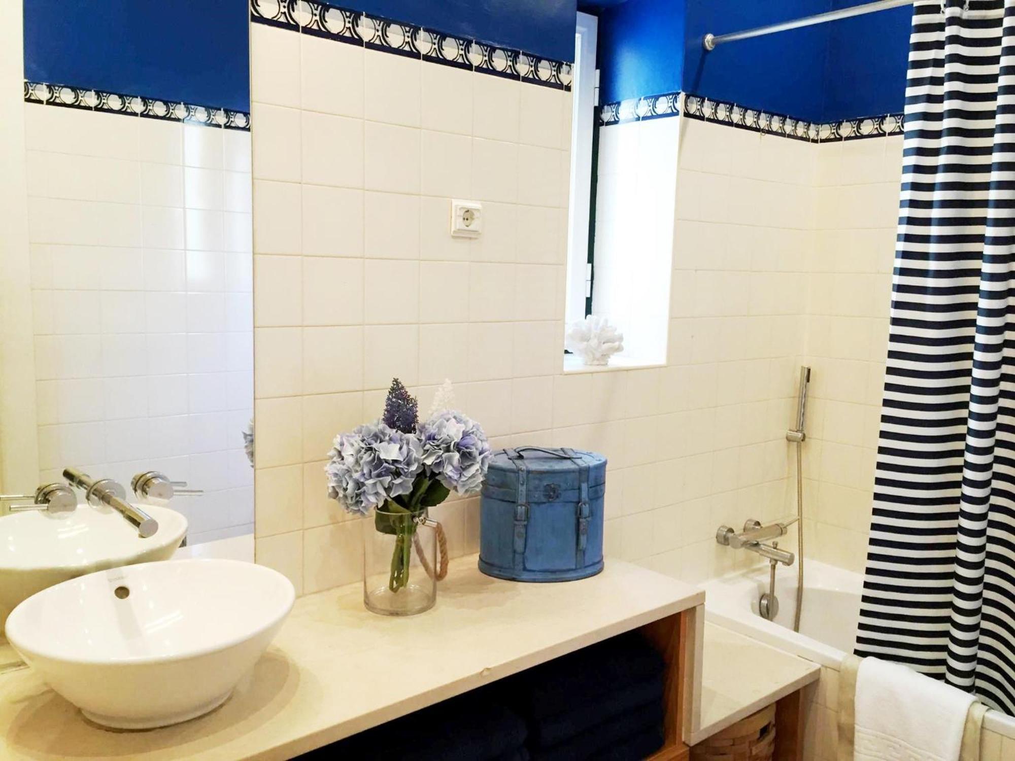 Sm2 Romantic Home By The Gardens Pr Real & Bairro Alto Lisboa Eksteriør bilde