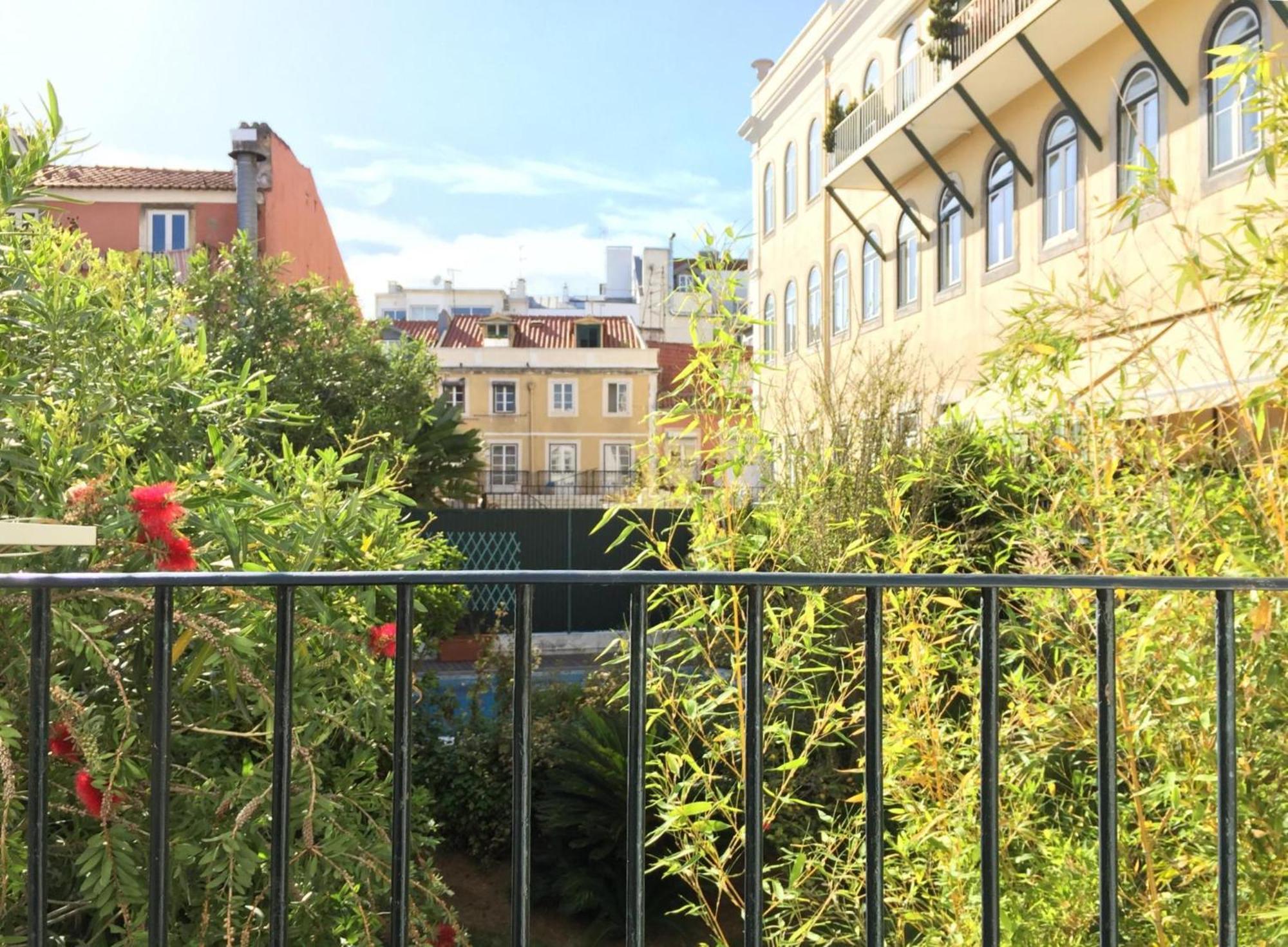 Sm2 Romantic Home By The Gardens Pr Real & Bairro Alto Lisboa Eksteriør bilde